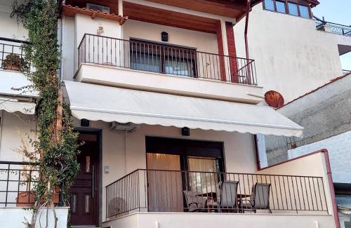 Neos Marmaras House | Oceanfront Bliss at To Spitaki - 4-Star Guest Rated Paradise
