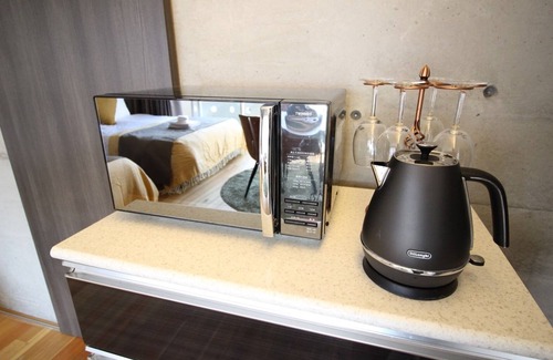 Kyobashi House | Convenient Hotel near JR Kyobashi for Up to 4 Guests