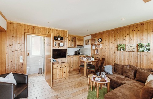 Friedrichsbrunn House | Discover Ocean Views at the Classic House by the Cliff