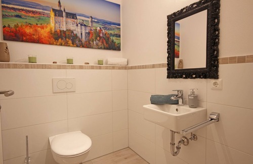 Heitlern Apartment | Experience Viehscheid - Farm Vacation with Pool & Breakfast