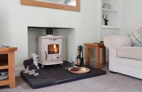 Aberfeldy House | Family-Friendly Retreat at Toadhall - 4 Star Experience