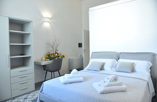 Mesagne Bed & Breakfast | Exceptional Tobacco Suite with Pool, Spa & Family Amenities