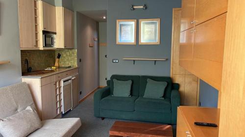 Candanchu Apartment | Stay at Tobazo Candanchú: Ideal for Families & Accessible