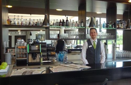 Bensheim Hotel | Discover Comfort at Tobbaccon Hotel with Kitchen Amenities