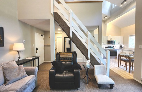 East Kootenay Apartment | Toby Creek Loft, lower village, close to Village gondola and Toby chairlift