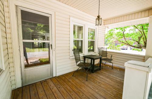 Williamstown House | Welcoming Toccoa River House: Perfect for Families