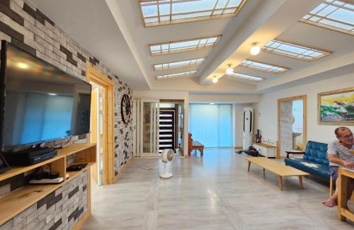 Downtown House | Pet-Friendly Retreat at Today Jeju Yongdam - Rated 9.4/10
