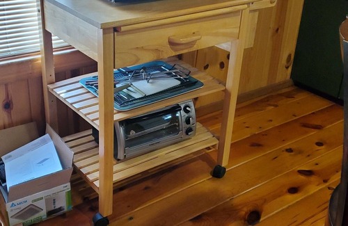 Trempealeau Cabin | Pet-Friendly Toddy's Cabin: Rated 10/10 with Breakfast & More