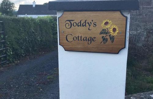 Bellananagh House | Pet-Friendly Oceanview at Toddys Cottage & Stables