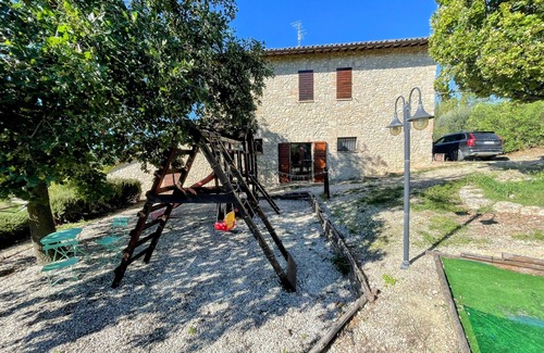 Todi Villa | Exclusive Pool Retreat Near Todi - Perfect for 10 Guests