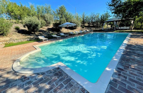 Todi Villa | Exclusive Pool Retreat Near Todi - Perfect for 10 Guests