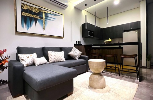 Playa Paraiso Condo | Toes In the Sand - High Speed WIFI, Bike to Beach