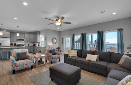 Navarre Beach House | Beachside Retreat - Toes In The Sand Main House with Pool