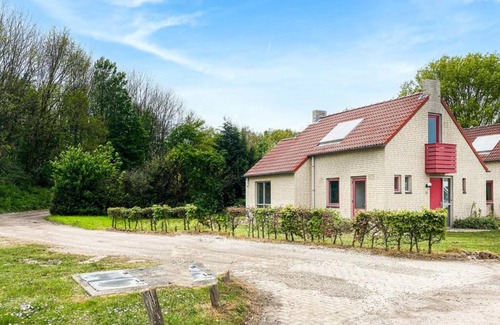 Ewijk House | Relax at Tof Wellness Huis Near the Tranquil Lake