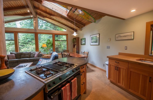 Tofino Cabin | Top-Rated Tofino Surf Cabin with Pet-Friendly Amenities