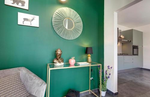 Morciano di Leuca Apartment | Discover Together In Salento: Oceanfront Bliss Awaits