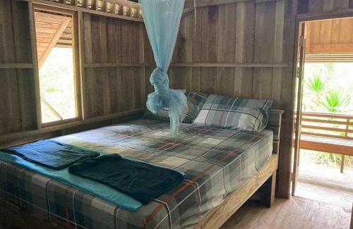 Phanom House | Top-Rated Toh Tao Homestay: Family & Pet Friendly Escape
