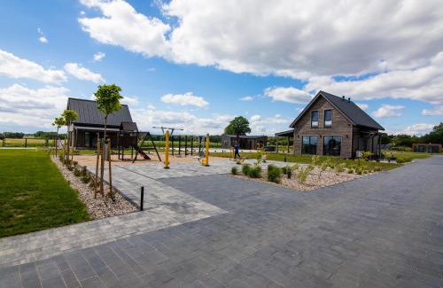 Ilawa Cabin | Discover Tokama: Family-Friendly Retreat with Pool & Hot Tub