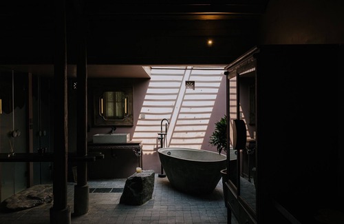 Gia Vien Hotel | Top-Rated TOKI Retreat Vân Long with Pool & Restaurant