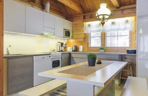 Lampivaara House | Relax at Tokkimus by Interhome with Lake Views & Spa