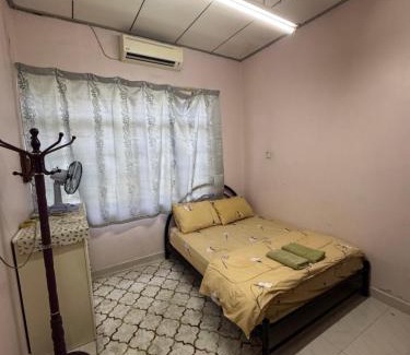 Kampung Pengkalan Maras House | Tokku's House Stadium Gong Badak Drawbridge Umt Unisza Mydin Gong Badak Airport Lapangan Terbang Sultan Mahmud Pantai Miami