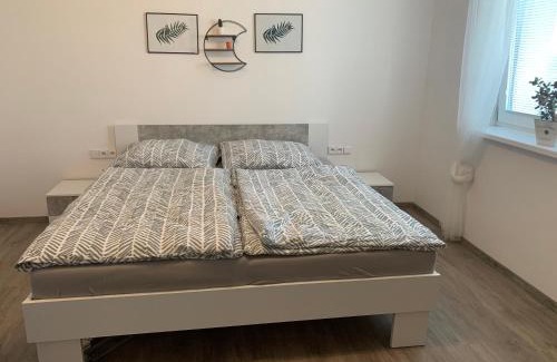 Pardubice Apartment | Cozy Tolarova Apartmán: Pet-Friendly with Breakfast Included
