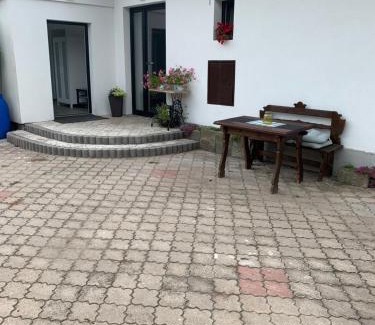 Pardubice Apartment | Cozy Tolarova Apartmán: Pet-Friendly with Breakfast Included