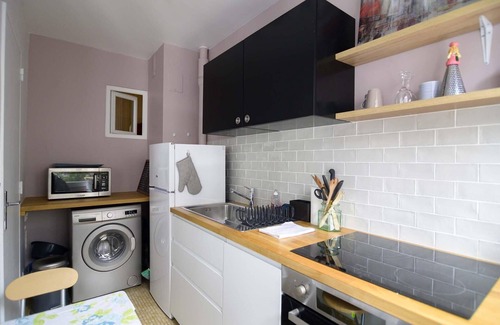 Butte-aux-Cailles Apartment | Exceptional Tolbiac Studio: Accessible with Breakfast & Kitchen