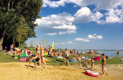 Keszthely Apartment | Top-Rated Toldi68 Apartmanház with Oceanfront Views