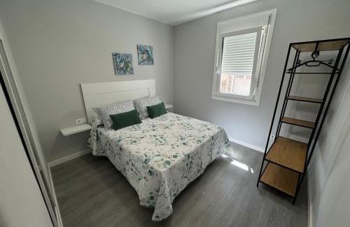 Portonovo Apartment | Oceanfront Tolería Costamar with Family-Friendly Amenities