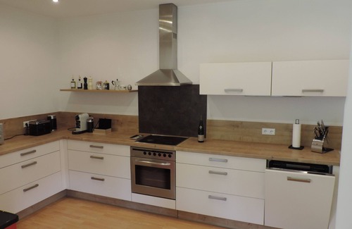Traben-Trarbach Apartment | Ideal Family Getaway with Ocean View and Pet-Friendly Amenities