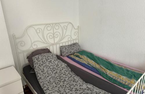 Vahrenwald Apartment | Attractive Family-Friendly Apartment in Ideal Location