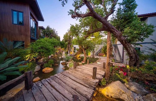 U Thong Hotel | Family-Friendly Tolopoti Hotel & Resort with 9.1 Rating