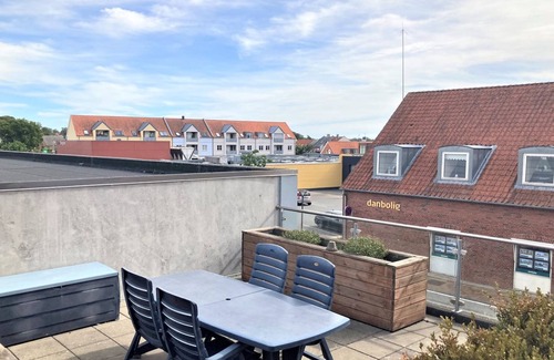 Rudkobing Apartment | Discover "Tolva": Oceanfront Retreat with Spa & Breakfast