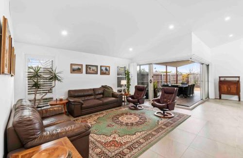 Tomakin House | Tomakin Tonic