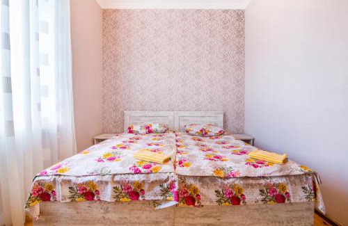 T'ba House | Discover Tomas Kokhi: Top-Rated Pet-Friendly Getaway