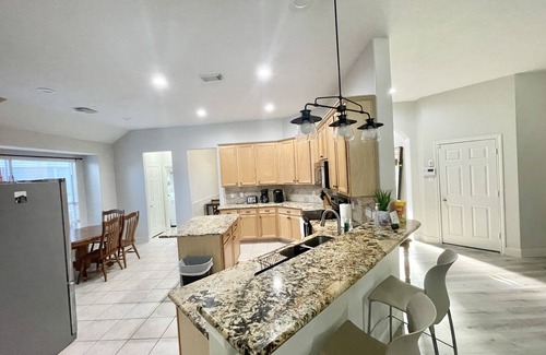 Tomball House | Relaxing Tomball Retreat with Private Pool and Spacious Yard