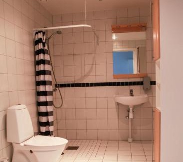 Tomelilla Hotel | Discover Tomelilla Golf Hotell: Pet-Friendly Retreat