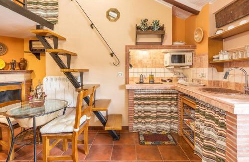 Hinojares Apartment | Family-Friendly Retreat at Tomillo: Your Perfect Getaway