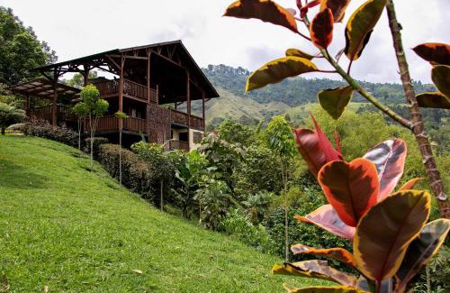 Neira Cabin | Eco-Friendly Retreat at Tominejo Ecolodge Treehouses