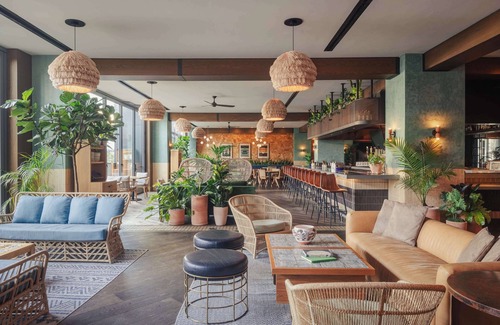 Downtown Austin Hotel | Discover Tommie Austin: Relax by the Pool and Spa