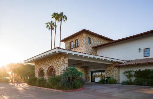 Indian Wells Resort | Relax at Tommy Bahama Miramonte Resort & Spa - 4-Star Retreat