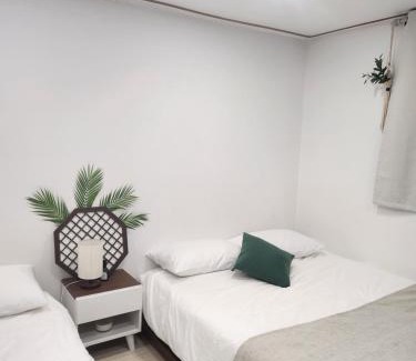 Seongsu Bed & Breakfast | Tommy House