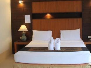 Baan Tai Resort | Tommy Resort: Oceanfront Retreat with Pool & Beach Access