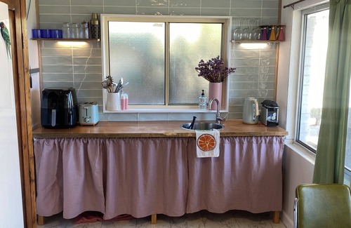 Port Broughton House | Pet-Friendly Tommy Rough Shack: Guest Rated 10/10 Stay