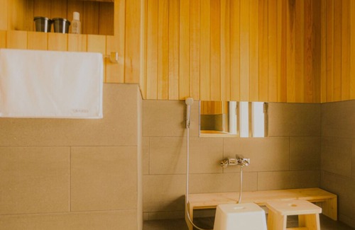 Namhae Hotel | Relax at Tomonoya Signature Ryokan with Pool & Breakfast