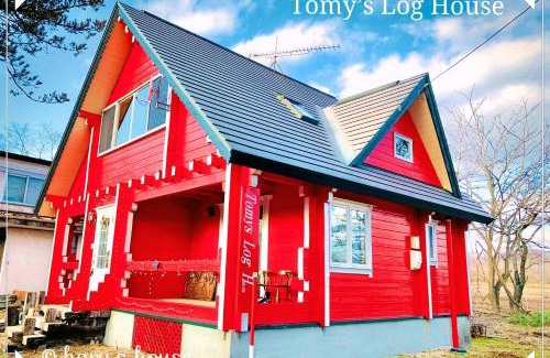 Shiraoi House | Inviting Tomy's Log House - Perfect for Families & Pets