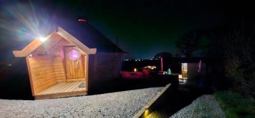 West Buckland Resort | Experience Tone Valley View Glamping with Oceanfront Charm