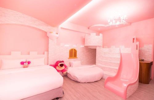 Hualien City Centre House | Discover Tong's Story Paternity B&B: Family-Friendly Retreat