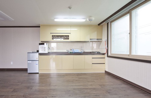 Chungmu Hotel | Experience Tongyeong Anchovy Tourist Hotel: Great Amenities Await